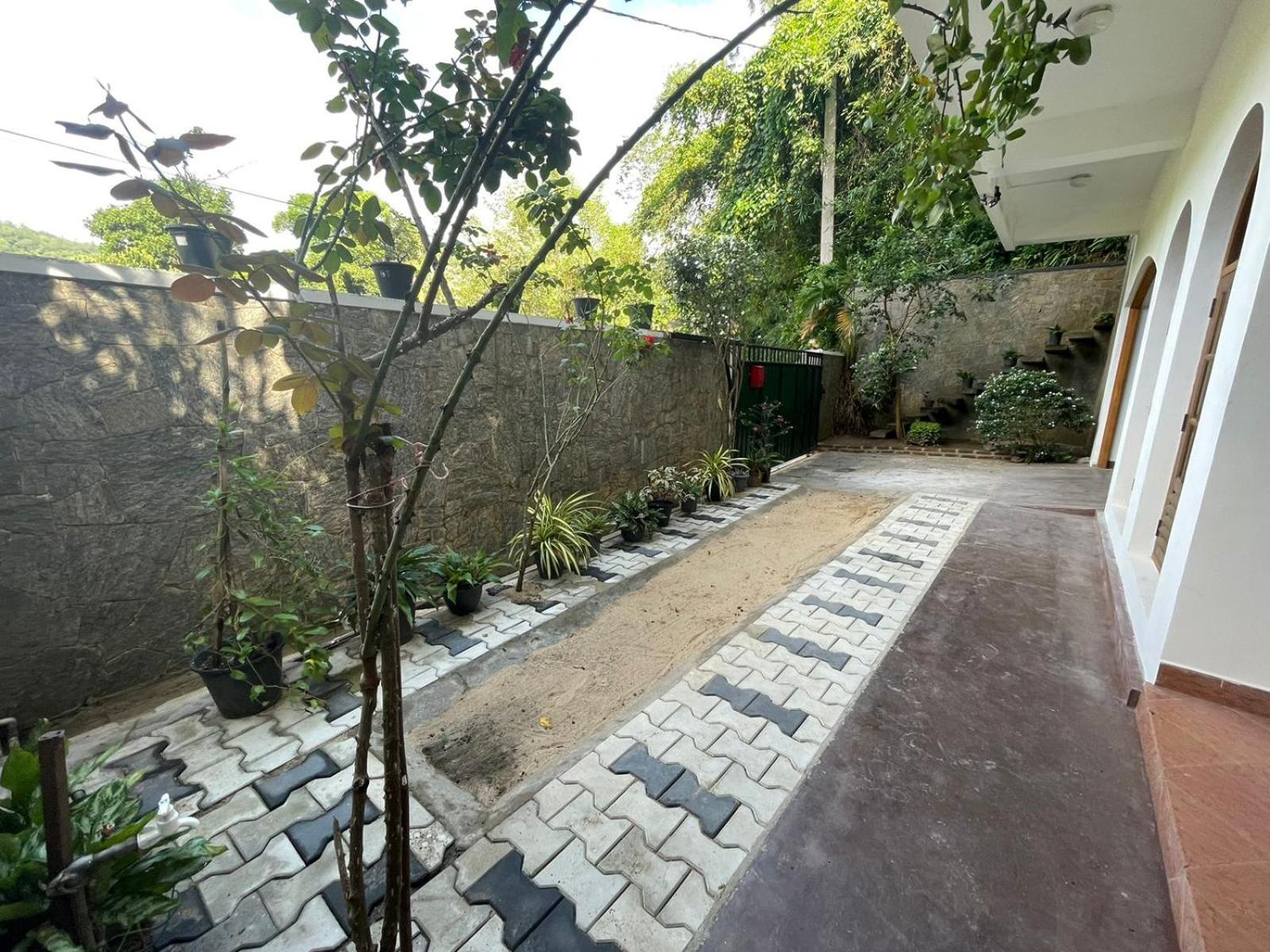 Villa Nine Kandy Exteriör bild