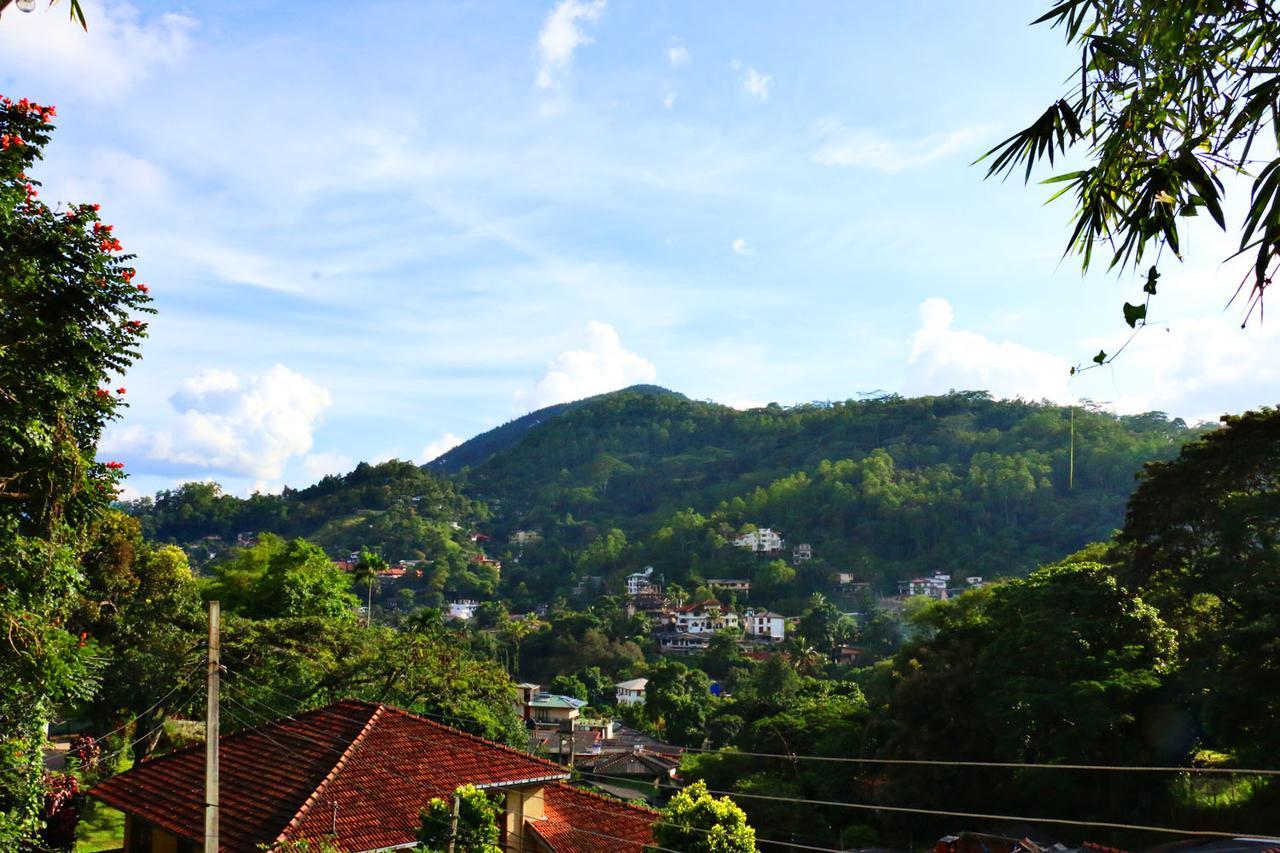 Villa Nine Kandy Exteriör bild